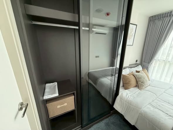 bedroom and room interior and bathroom of Atmoz Palacio Ladprao Wanghin | แอทโมซ พาลาซิโอ ลาดพร้าว วังหิน