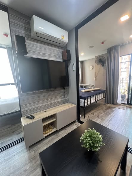 room interior of Atmoz รัชดา-ห้วยขวาง คอนโด