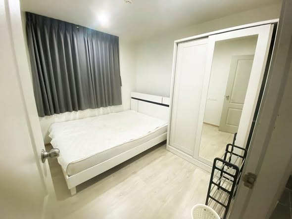 bedroom of B-Loft Sukhumvit 115