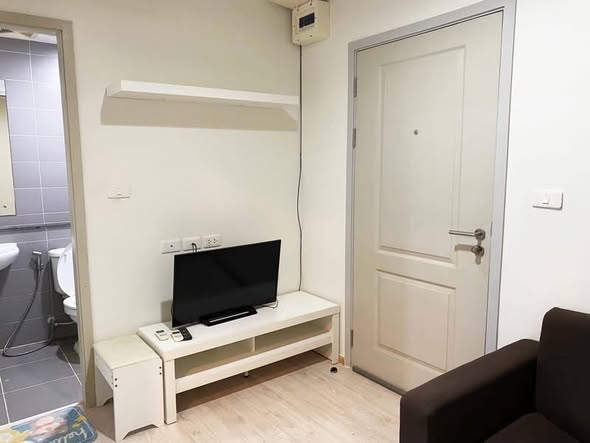 bedroom of B-Loft Sukhumvit 115