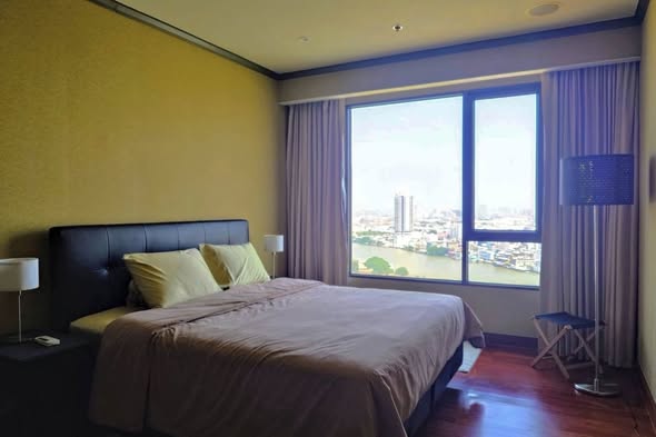 bedroom of Baan Chao Praya