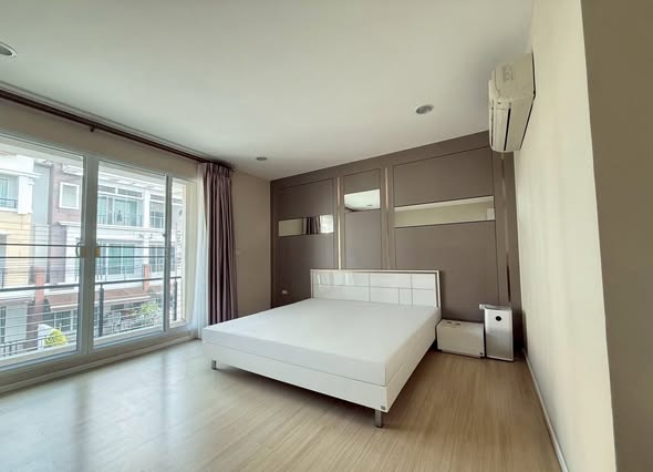 bedroom of Baan Klang Muang Kaset-Nawamin