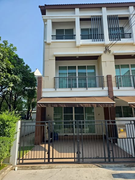 Baan Klang Muang Kaset-Nawamin