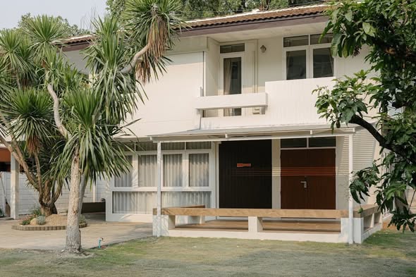Baan Klang Muang Sathorn – Kallapapruek