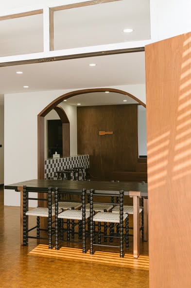 room interior of Baan Klang Muang Sathorn – Kallapapruek