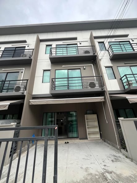 บ้านกลางเมืองศรีนครินทร์-อ่อนนุช | Baan Klang Muang Srinakarin-Onnut