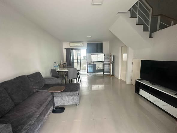 living room of บ้านกลางเมืองศรีนครินทร์-อ่อนนุช | Baan Klang Muang Srinakarin-Onnut