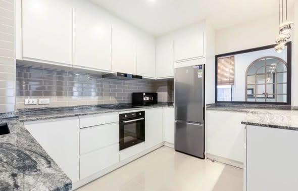 kitchen of Baan Klang Muang The Edition Bangna-Wongwaen