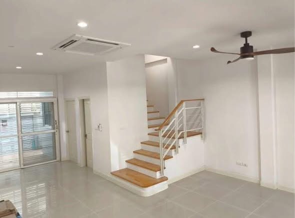 Baan Klang Muang Urbanion Rama 9-Ladprao
