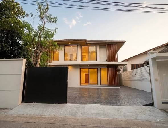 บ้านปรีดี ที่พักรายเดือน (Baan​ Pridi)