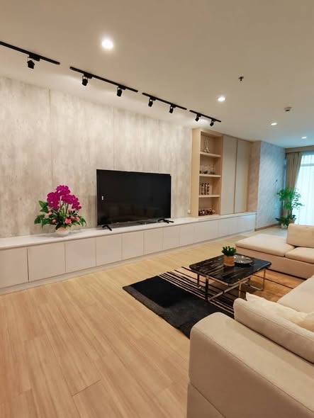 living room of Baan Sathorn Chao Phraya