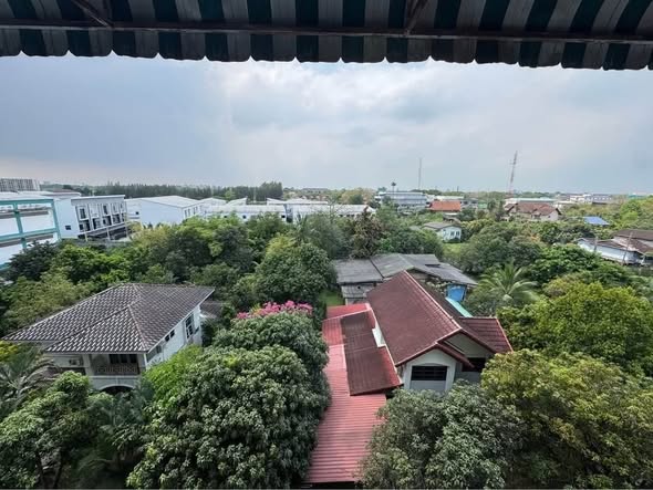 Bang Khun Non Rim Nam Condominium