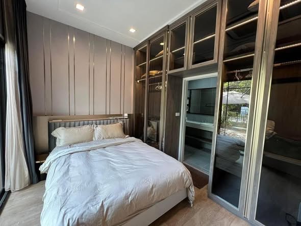 bedroom and room interior of Bangkok Boulevard Ramintra-Serithai 2