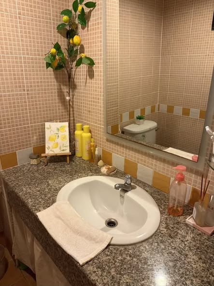 bathroom of ลุมพินีเพลส สวนพลู-สาทร