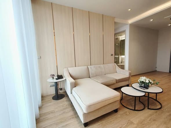 living room of Bearing Residence