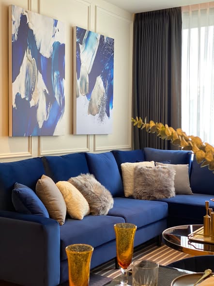 living room of BEATNIQ