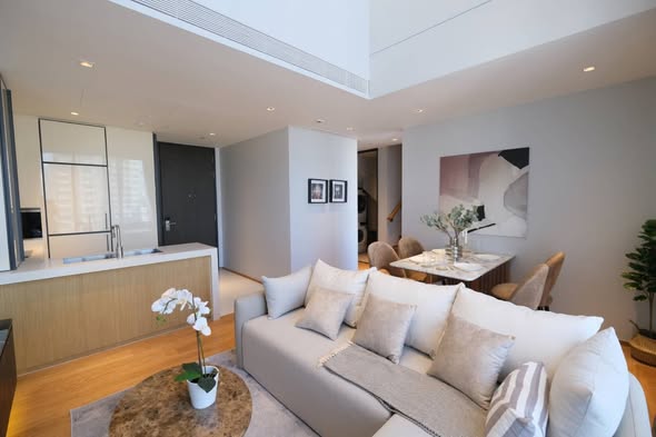 living room of BEATNIQ