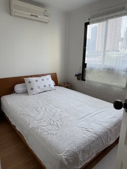 bedroom of ลุมพินีเพลส สวนพลู-สาทร