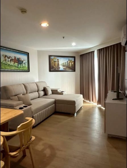 bedroom and living room of Belle Grand Rama 9