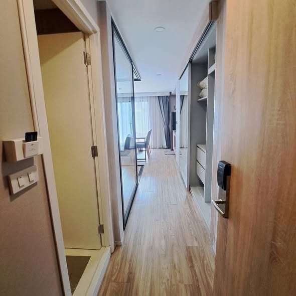 room interior of Blossom Condo Sathon-Charoen Rat