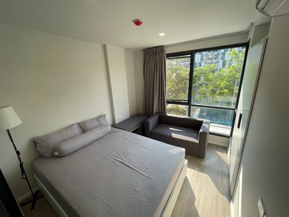 bedroom and room interior of Blue Sukhumvit 105