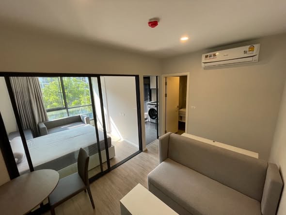 room interior of Blue Sukhumvit 105