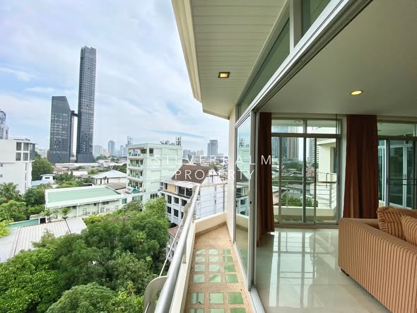 Bright Sukhumvit 24