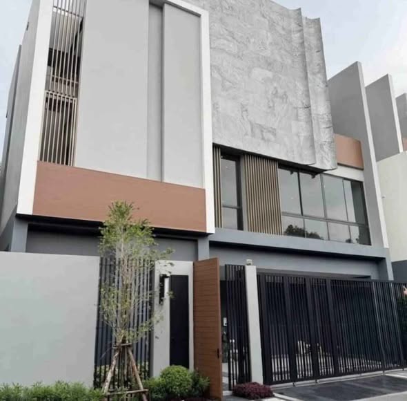 บูก้าน กรุงเทพกรีฑา | Bugaan Krungthep Kreetha