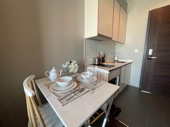 C Ekkamai Condominium