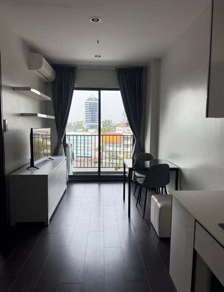 C Ekkamai Condominium