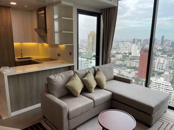 bedroom and living room of Celes Asoke