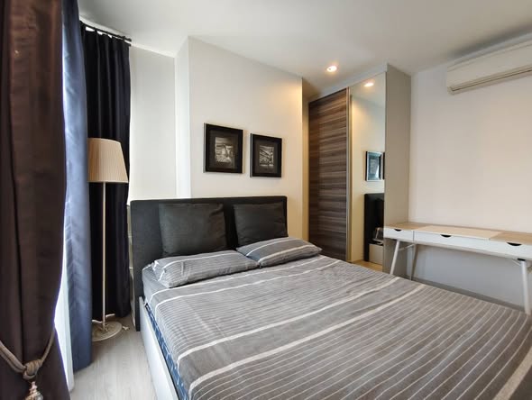 bedroom of Centric Huai Khwang Station