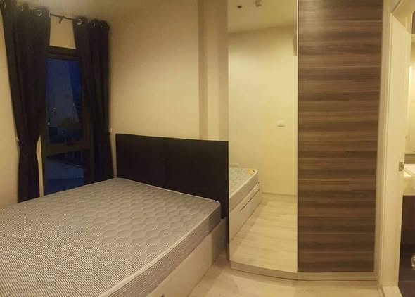 bedroom of Centric Huai Khwang Station