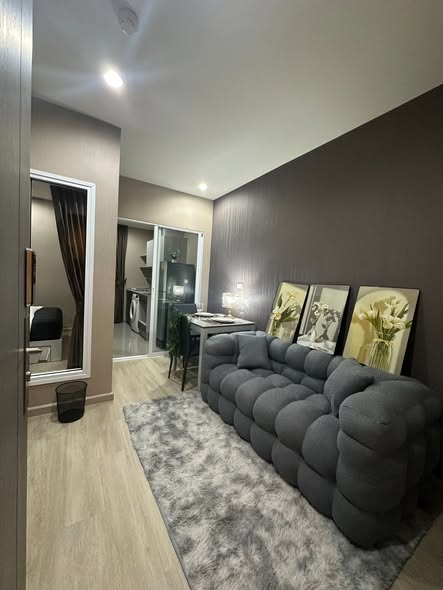 living room and bedroom of Centric Huai Khwang Station