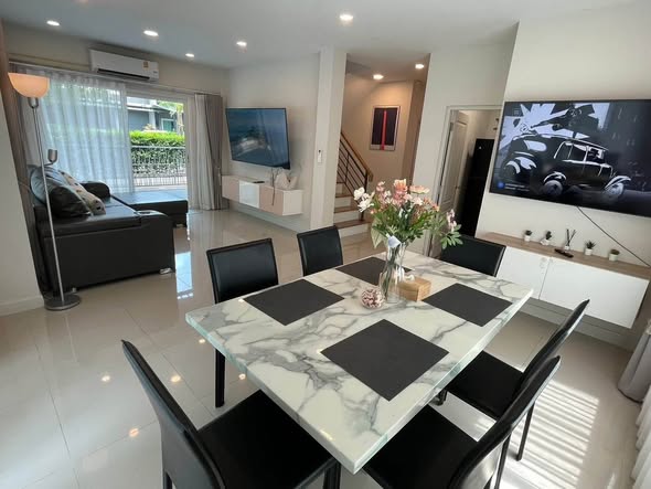 room interior of Centro Bangna-Wongwaen เซนโทร บางนา-วงแหวน