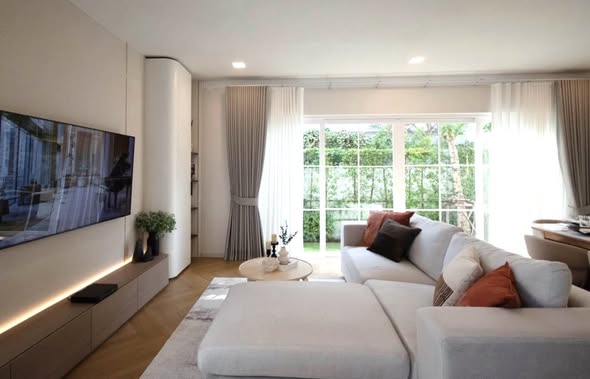 bedroom and living room of Chaiyapruek Bangna KM15