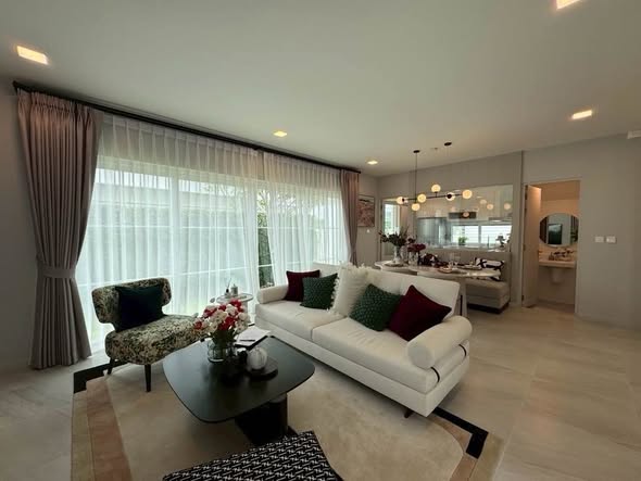 living room of Chaiyapruek Bangna KM15