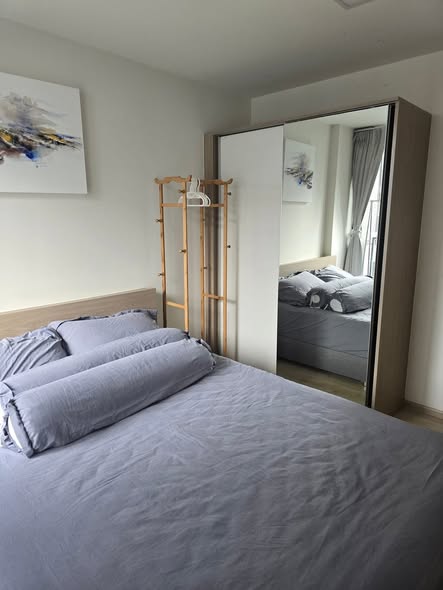 bedroom and bathroom of CHAMBERS On Nut Station, Sukhumvit Soi 81