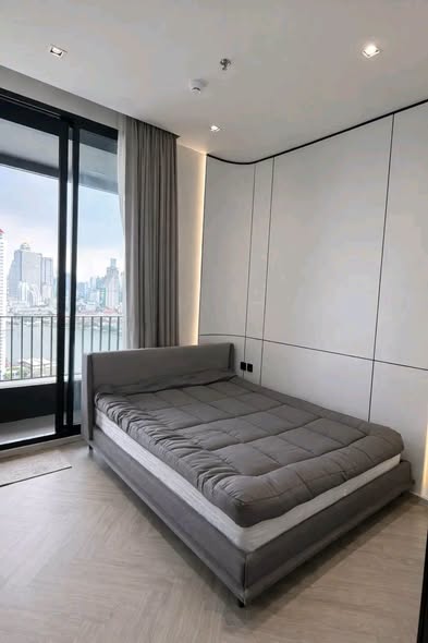 bedroom of Chapter Charoennakhon–Riverside