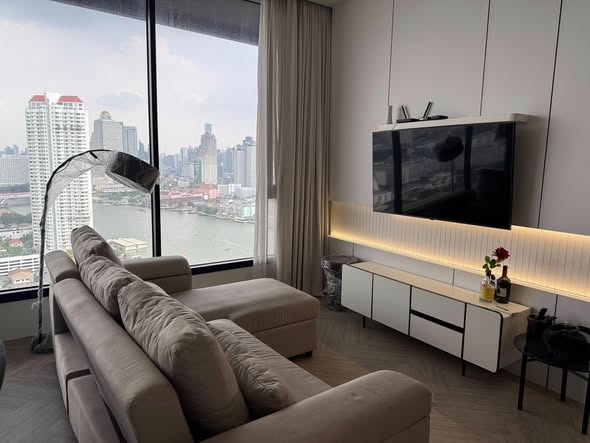 bedroom and living room of Chapter Charoennakhon–Riverside