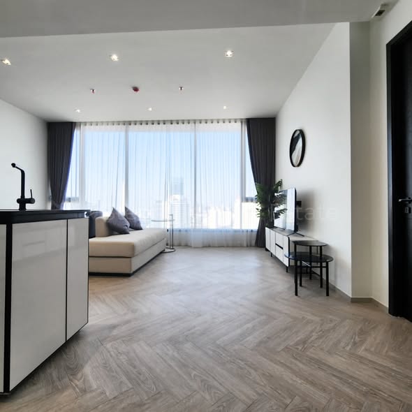 living room and room interior of Chapter Charoennakhon–Riverside