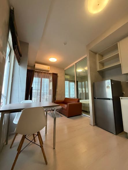 bedroom and living room of Chapter One Eco Ratchada-HuaiKhwang