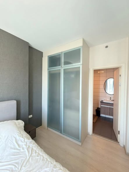 bedroom and room interior of Chapter One Eco Ratchada-HuaiKhwang