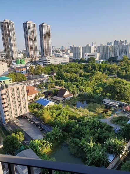 Chapter One Eco Ratchada-HuaiKhwang