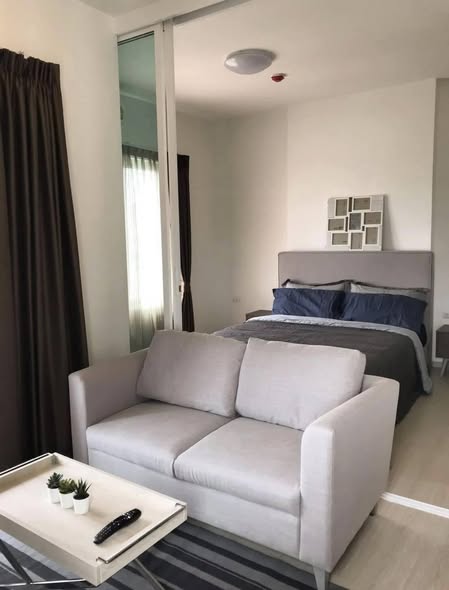 living room and bedroom and room interior of Chapter One Eco Ratchada-HuaiKhwang