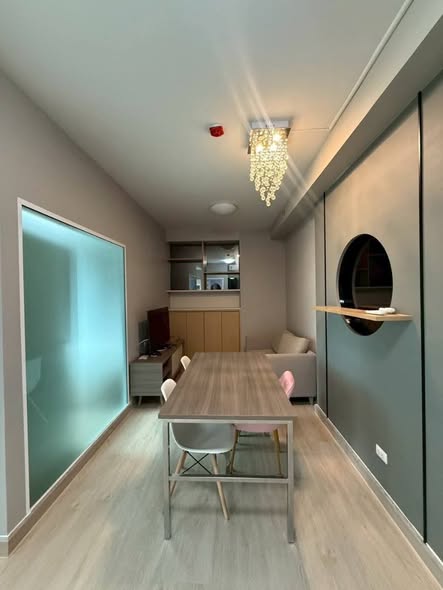 room interior of Chapter One Eco Ratchada-HuaiKhwang