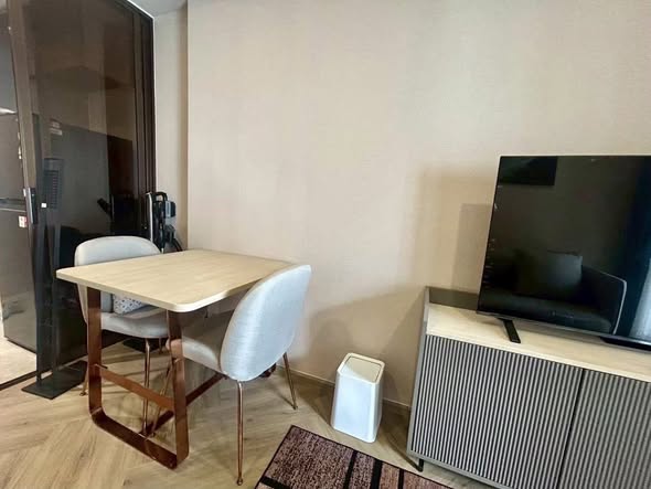 living room and room interior of CHAPTER THONGLOR 25