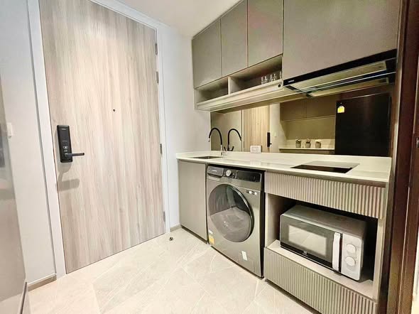 room interior of CHAPTER THONGLOR 25