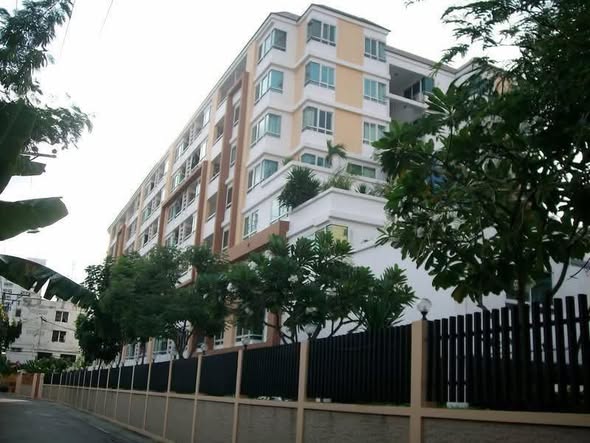Chateau In Town Ratchada 17 Condominium