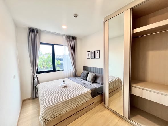 bedroom and room interior of Chewathai Hallmark Ladprao – Chokchai 4